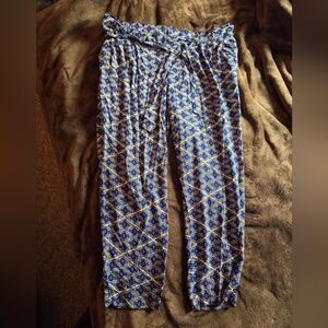 Old Navy Blue Green Patterned Taper Summer Pants